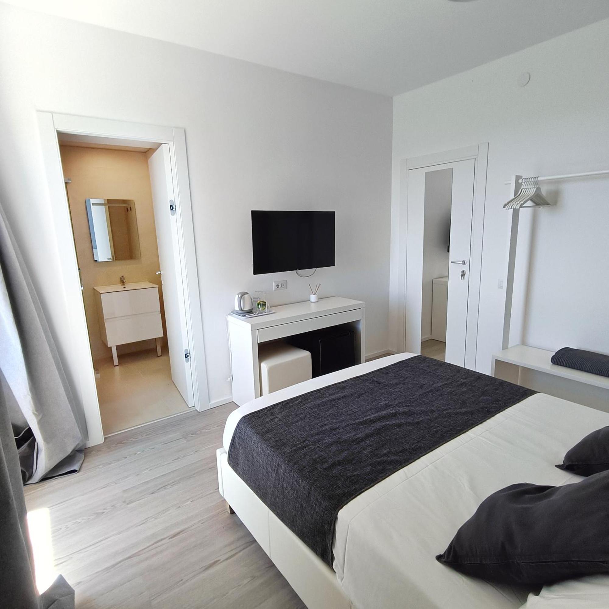 Tuffudesu Experience (Adults Only) Bed & Breakfast Osilo Rom bilde
