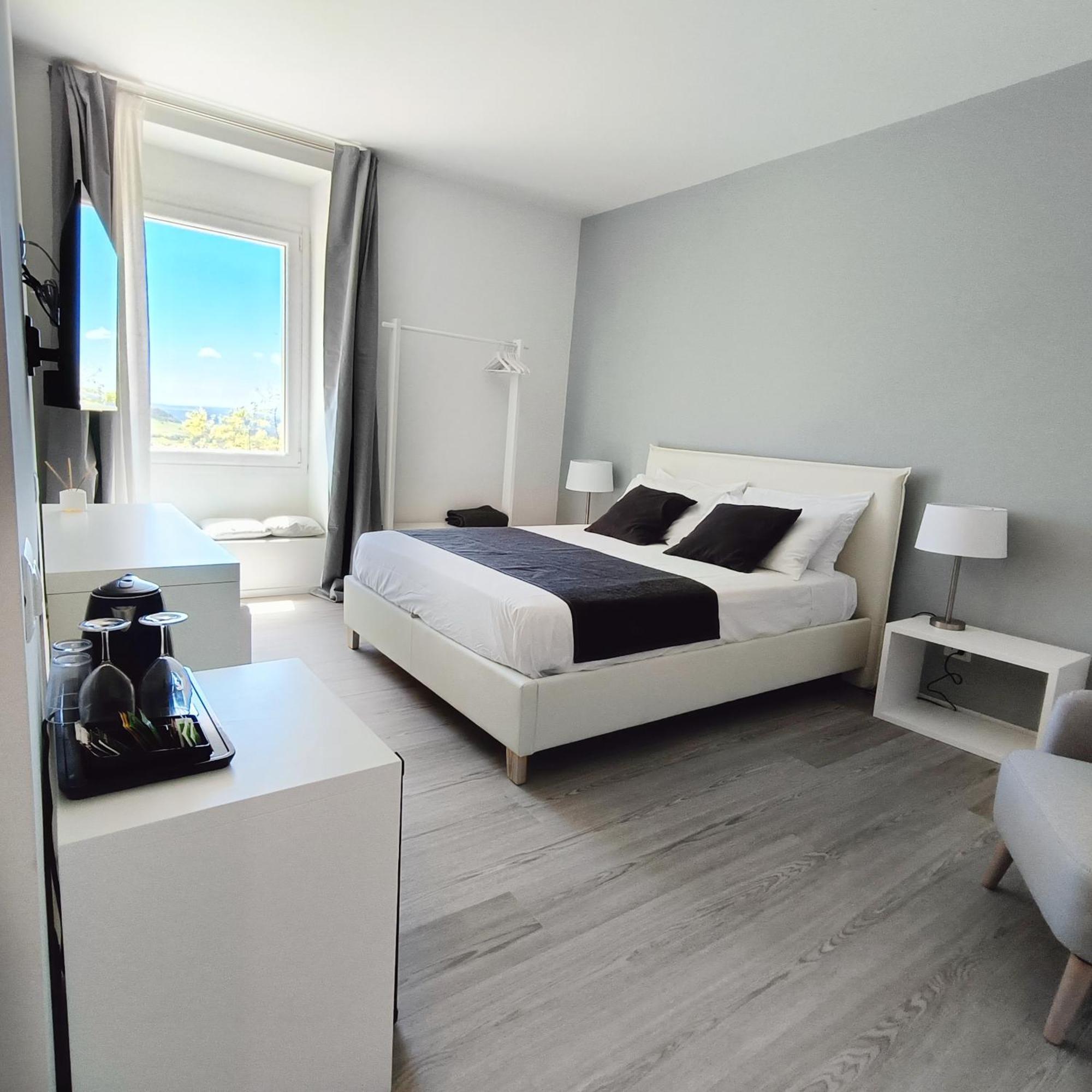 Tuffudesu Experience (Adults Only) Bed & Breakfast Osilo Rom bilde