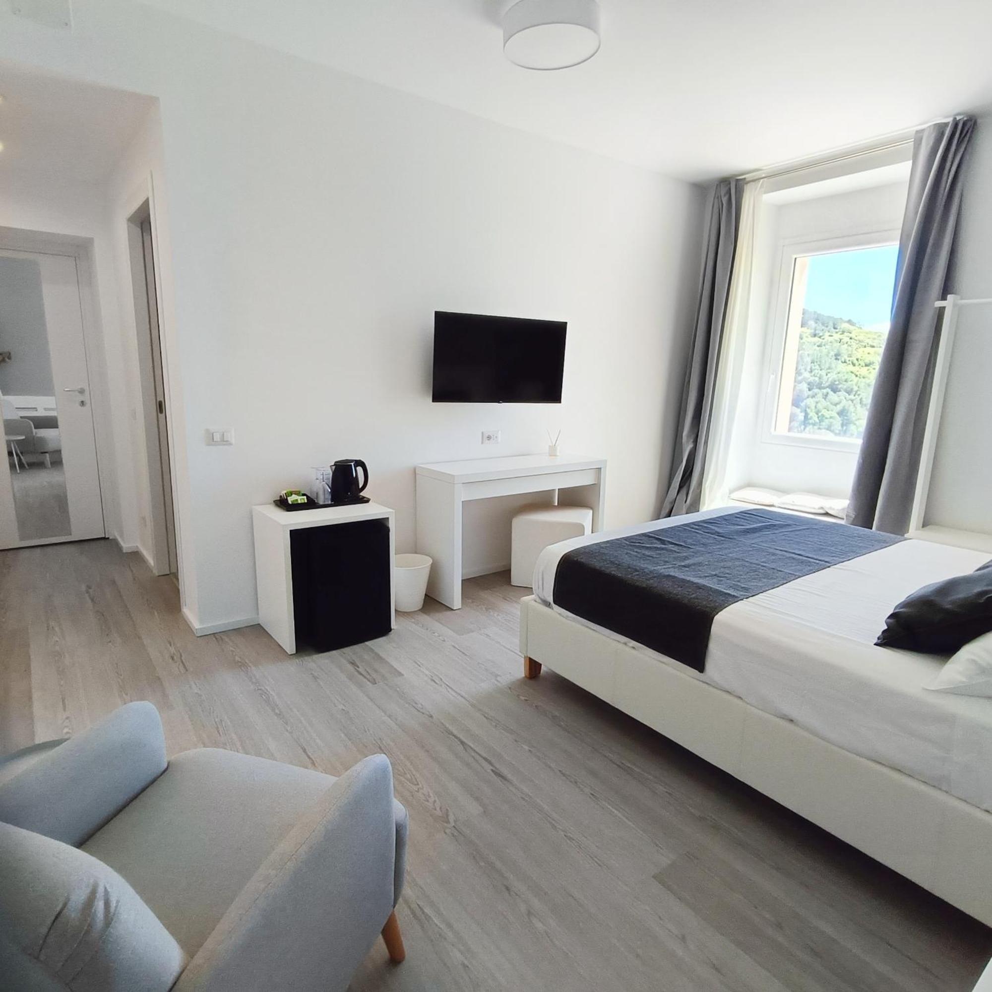 Tuffudesu Experience (Adults Only) Bed & Breakfast Osilo Rom bilde